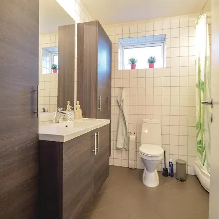 Three-bedroom Holiday In *